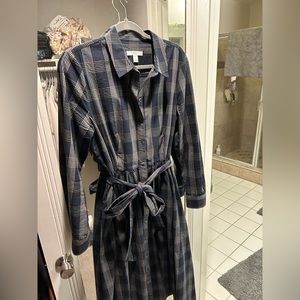 Extremely flattering, very high-quality and well-made plaid button front dress.